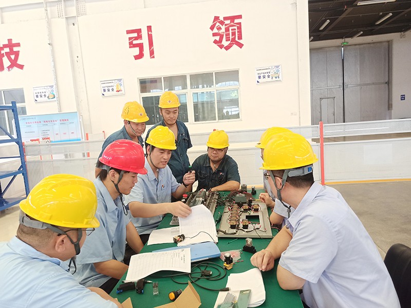 0808山東盛源公司開展電氣裝配理論及實操培訓（張騰騰 伏科錦）