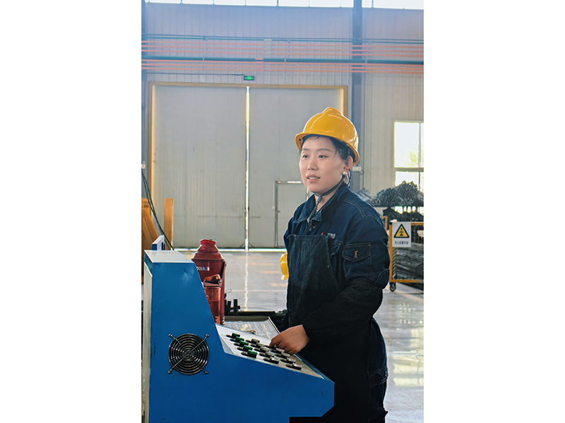 0321董少芝：既是攻堅者，也是貼心人（郝曉霞）